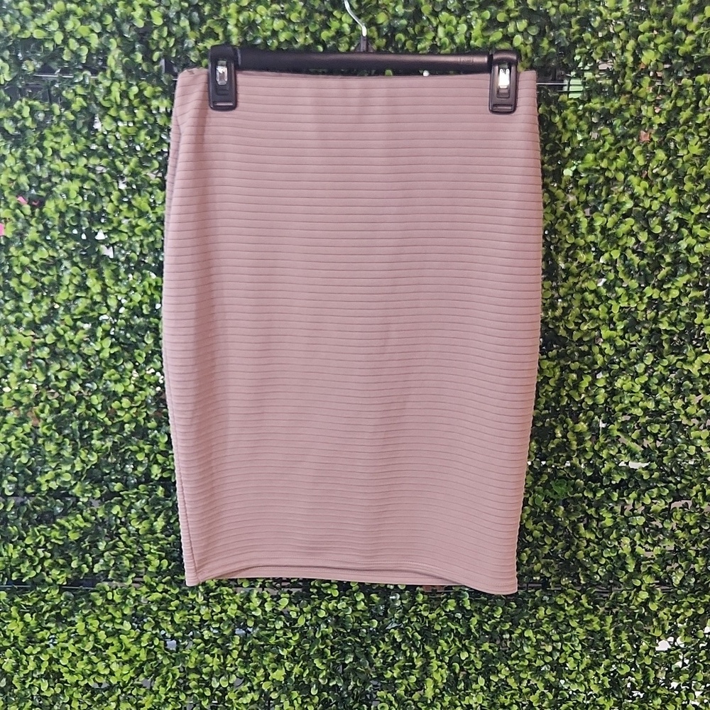 Charlotte Russe Cream Pencil Skirt Medium